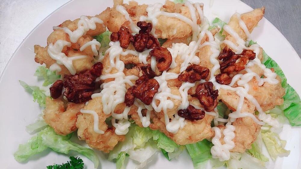 H8 Shrimp with Walnut